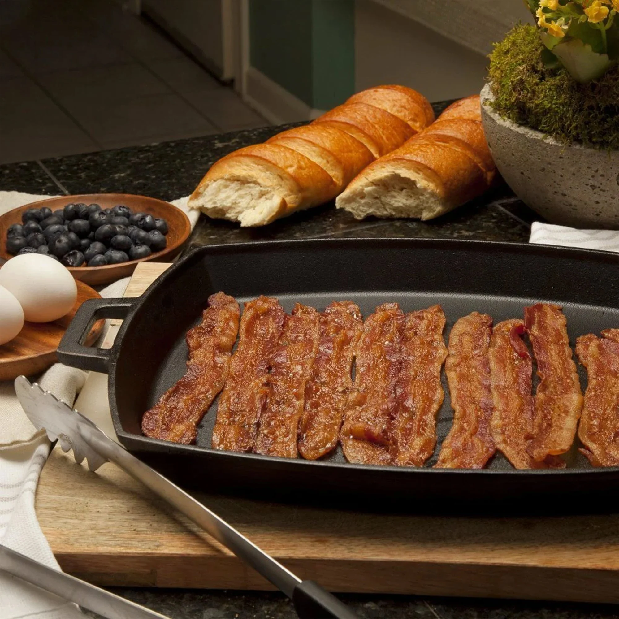 Bayou Classic 12 x 14 Inch Cast Iron Shallow Pan with Wide Loop Handles, Black - Image 7