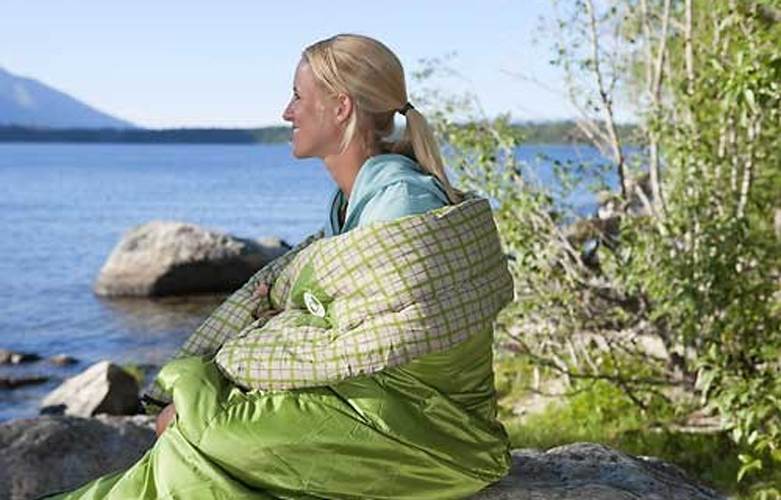 COLEMAN Camping Green Valley Cool Weather Sleeping Bag w/ComfortSmart Technology - Image 2