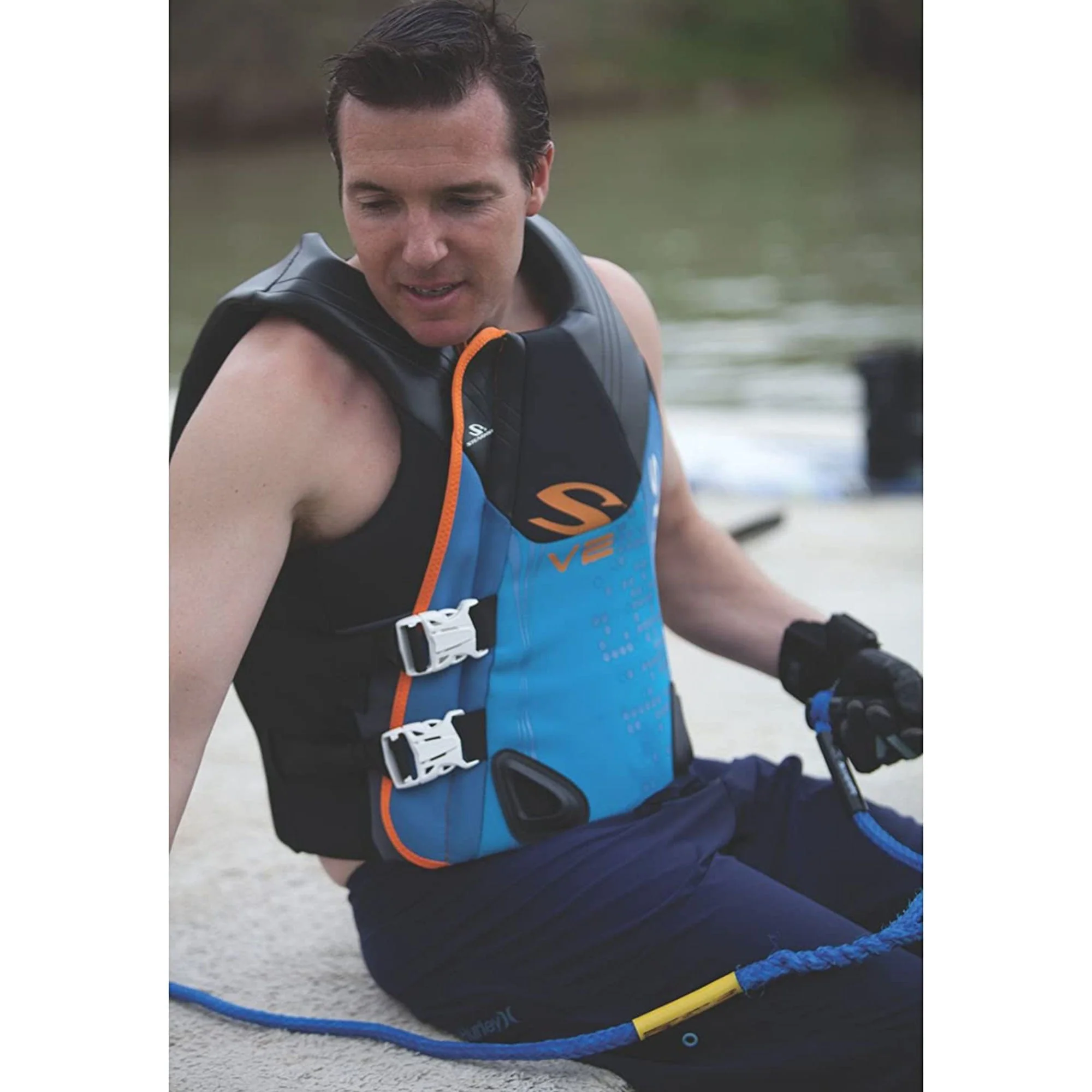 Coleman Stearns Men's Medium V2 Series Neoprene V Flex Life Jacket Vest, Blue - Image 5