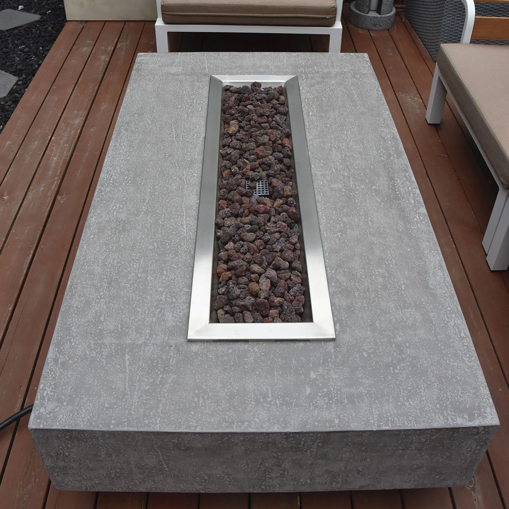 Elementi Manhattan 56 In Concrete Outdoor 45,000 BTU Natural Gas Fire Pit Table - Image 7
