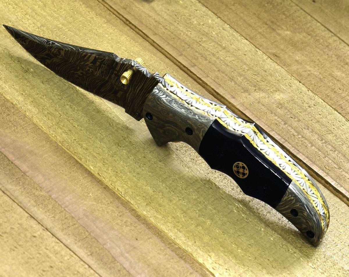 Exodus Gentleman's Knife with Sheath & Bull Horn Handle and Knife Sharpener - Image 6