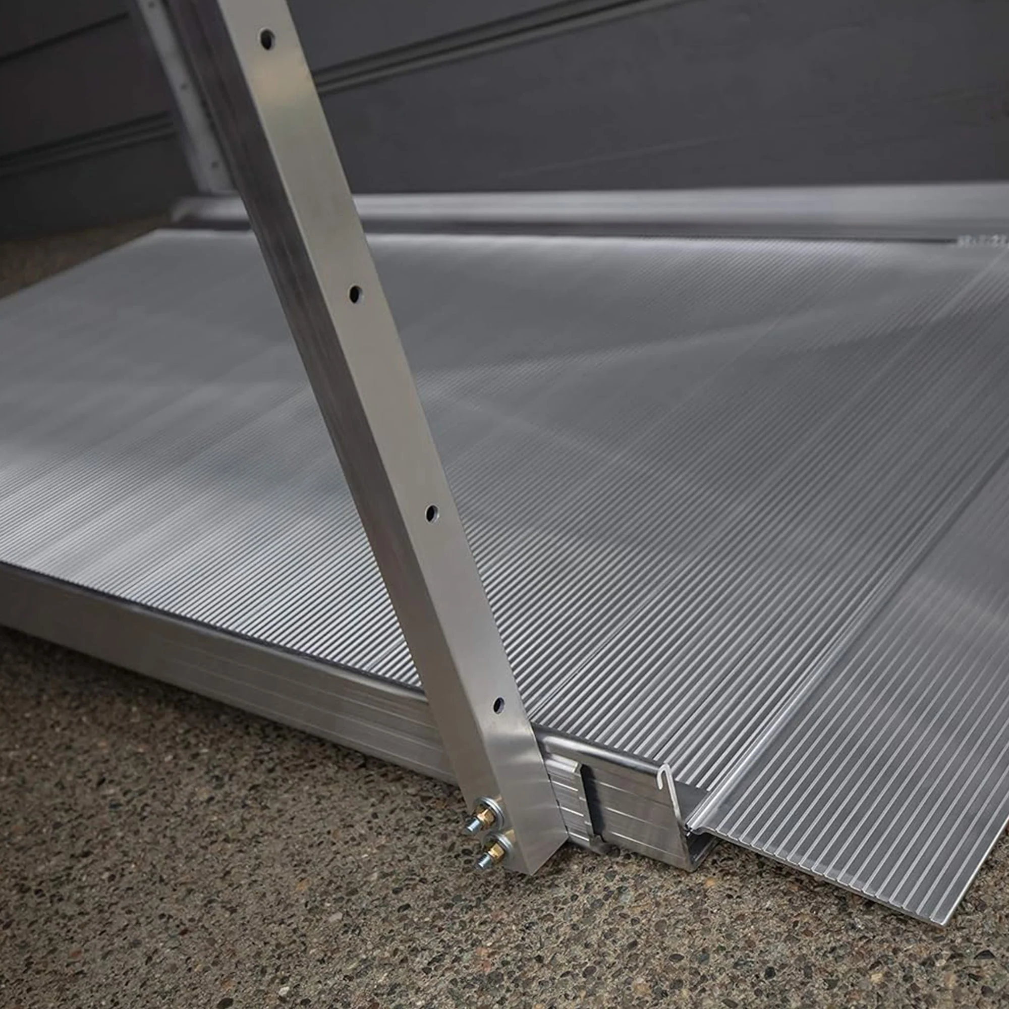 EZ-ACCESS GATEWAY 3G 5 Foot Aluminum Portable Wheelchair Ramp w/2 Line Handrails - Image 9