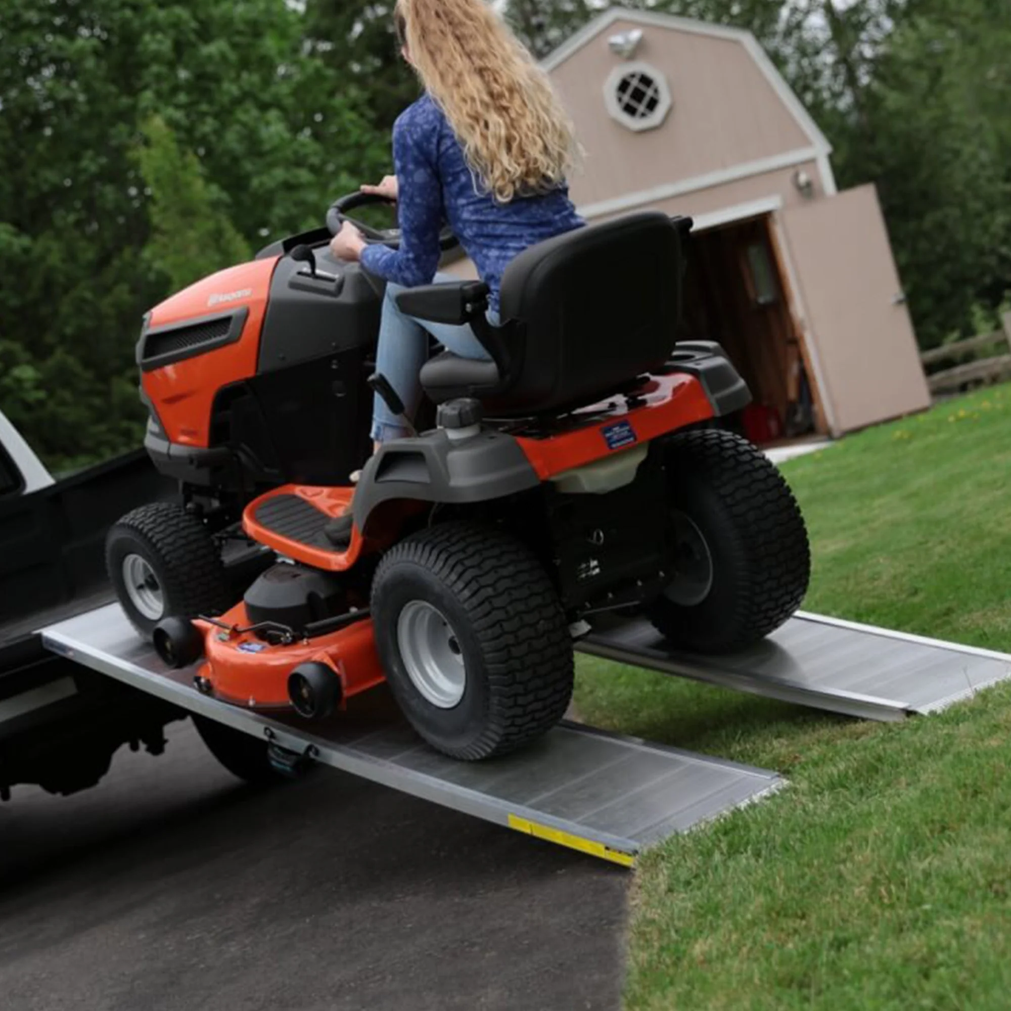 EZ-ACCESS TRAVERSE 6 Foot Aluminum Singlefold Portable Loading Ramp, Silver - Image 5