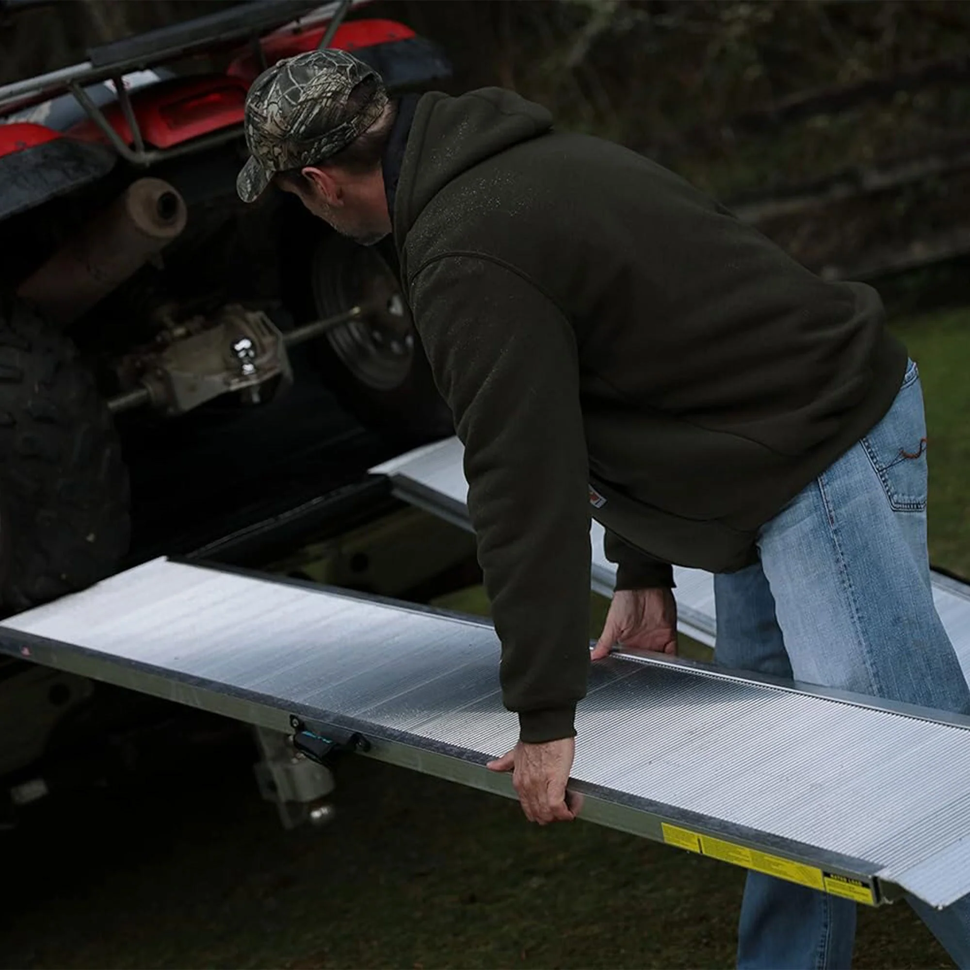 EZ-ACCESS TRAVERSE 8 Foot Singlefold Edgeless Portable Loading Ramp, Silver - Image 6