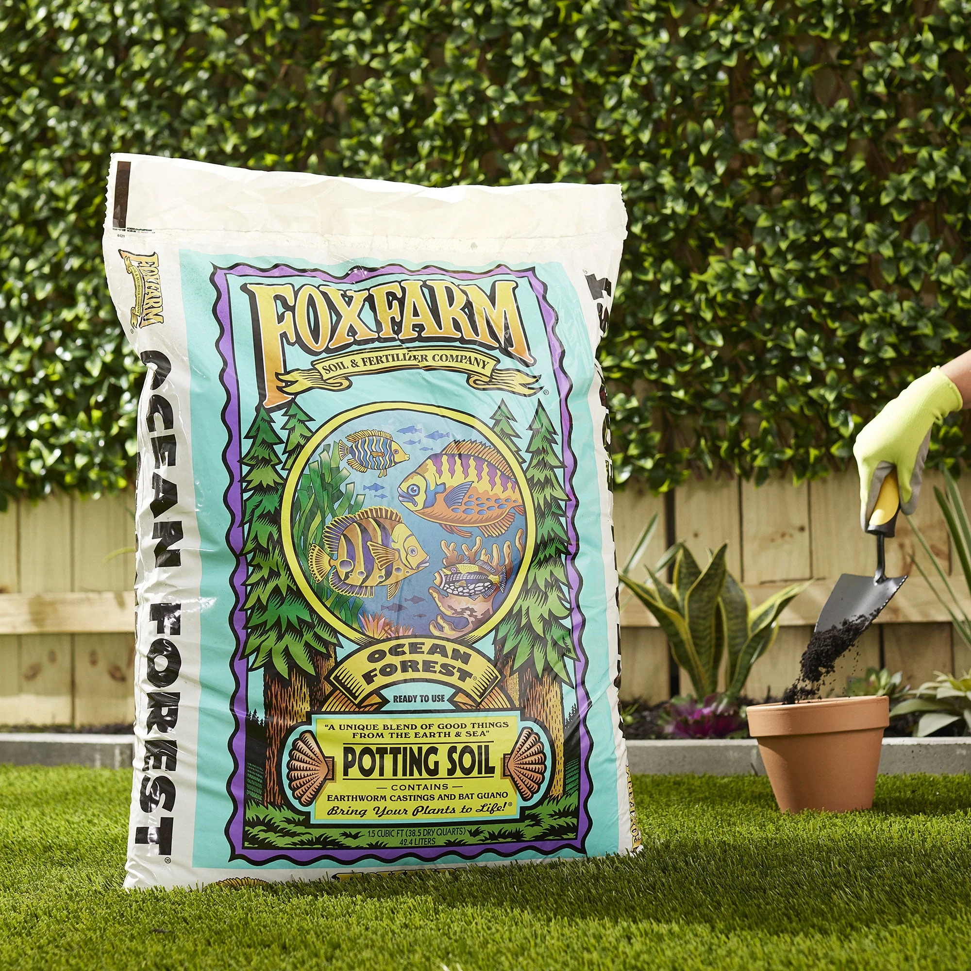 FoxFarm Happy Frog Nutrient and Ocean Forest Garden Potting Soil Mix (2 Pack) - Image 7