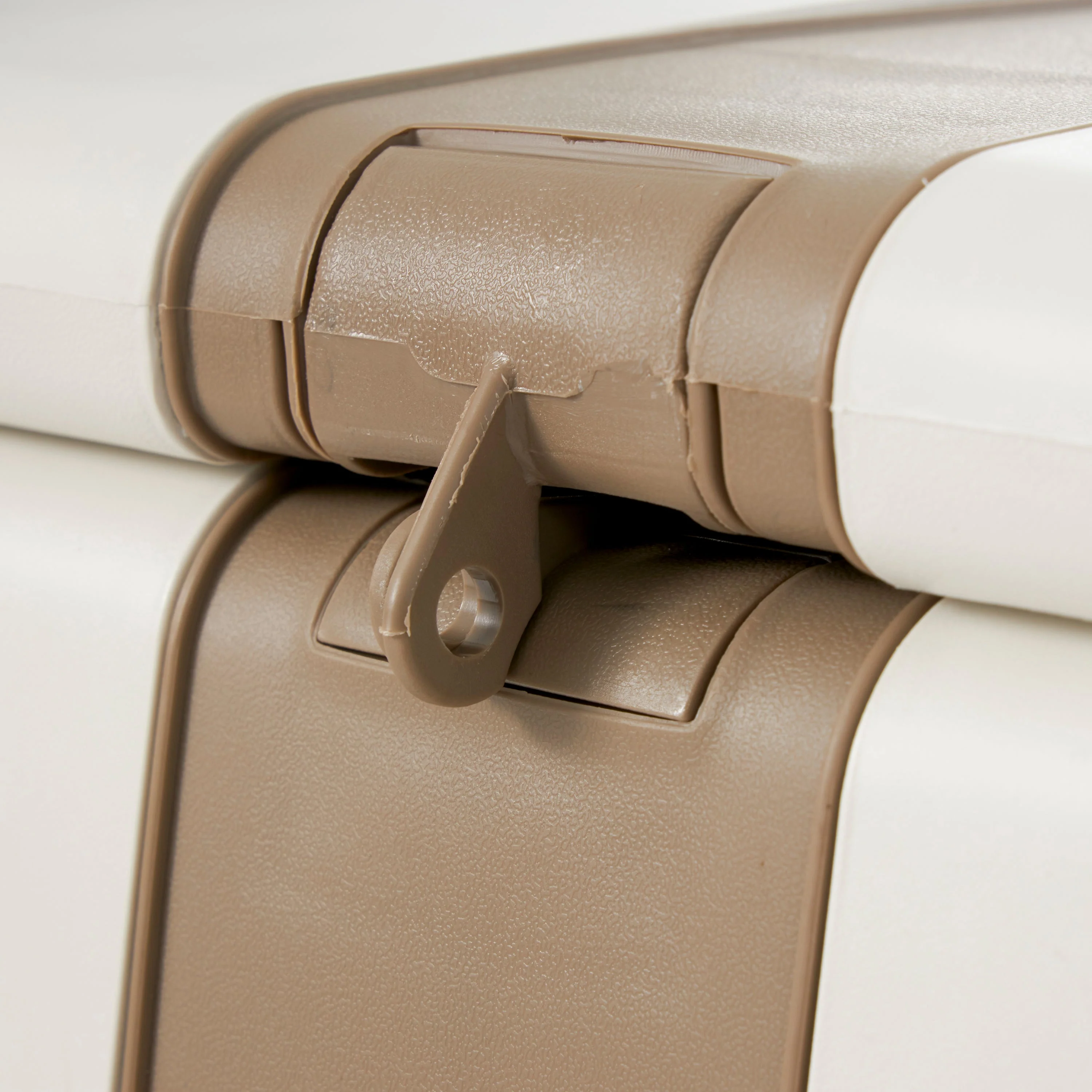 Homeplast Bold 79 Gallon Plastic Storage Trunk Resin Deck Box, Beige/White - Image 7