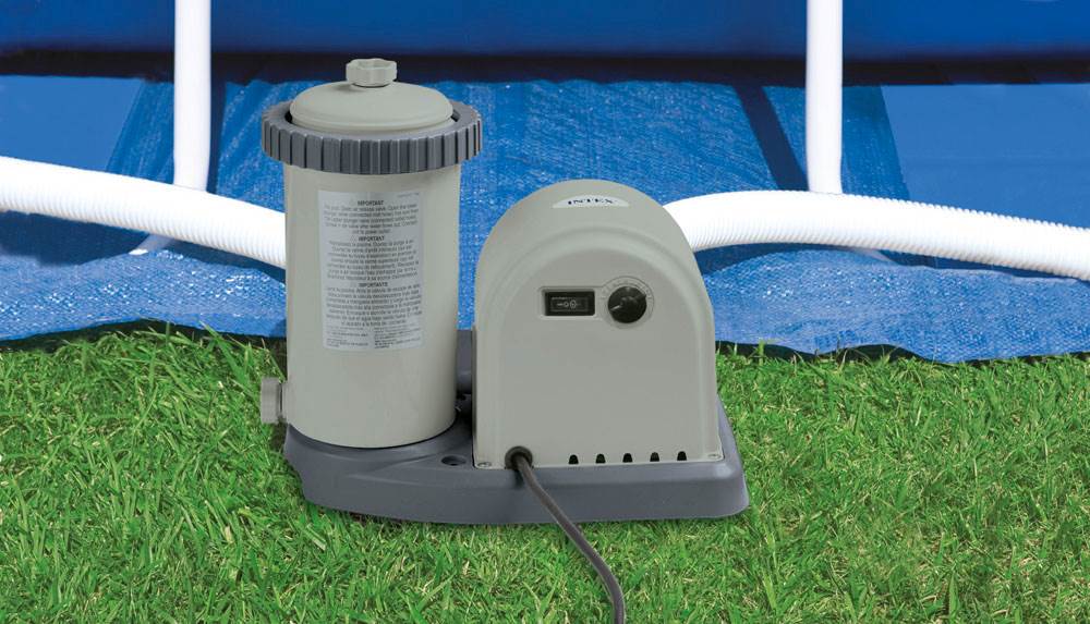 Intex 1500 GPH Pool Filter Pump with Timer & Intex Swimming Pool Maintenance Kit - Image 5