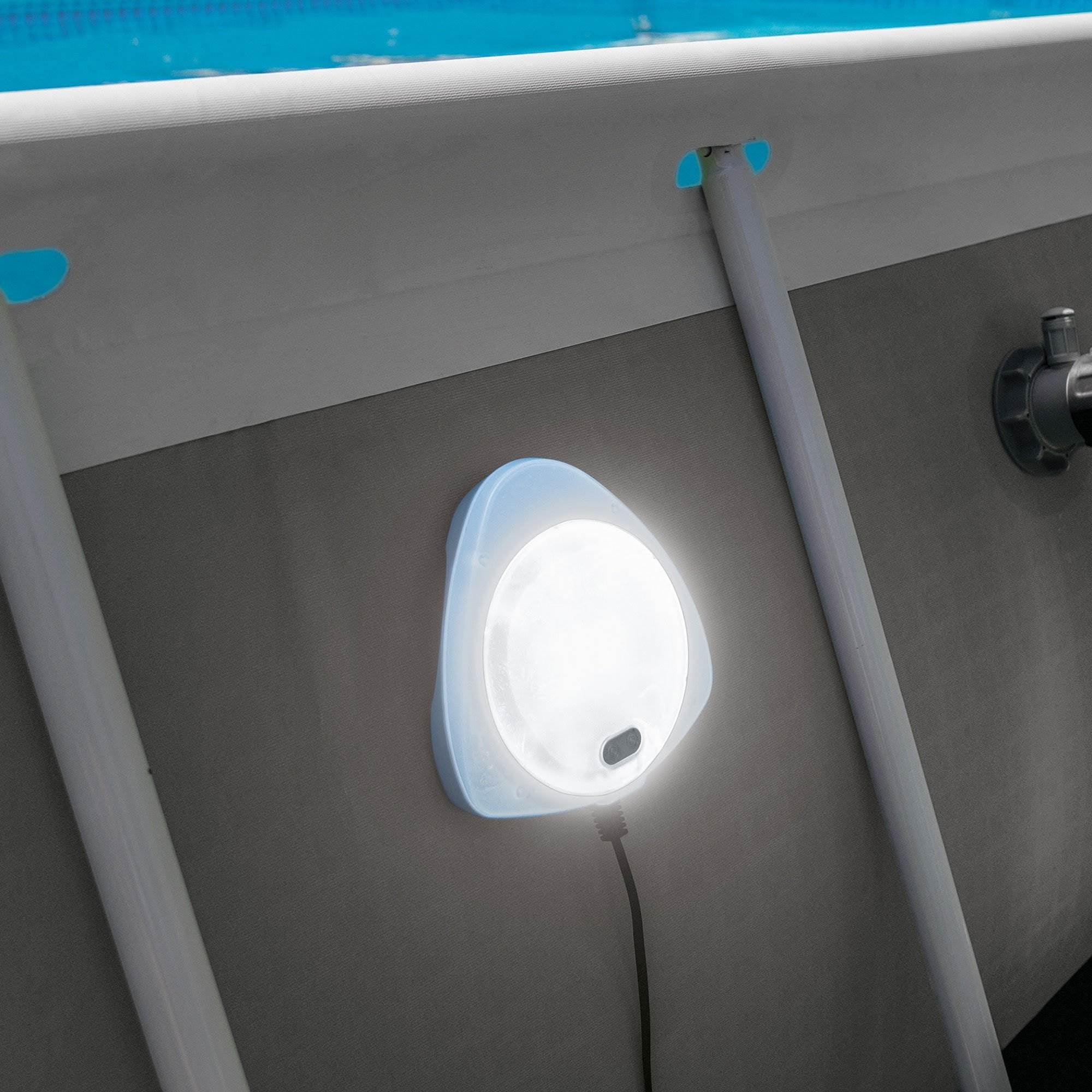 Intex Above Ground Underwater LED Magnetic Swimming Pool Wall Light (4 Pack) - Image 8