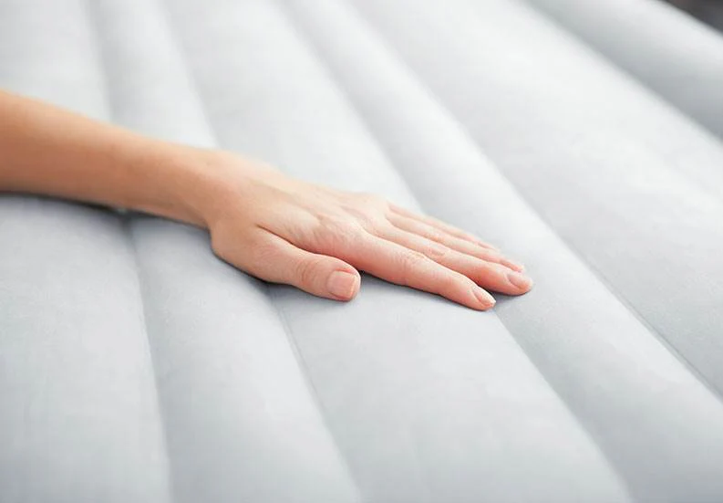 Intex Comfort Plush High Rise Dura-Beam Air Bed Mattress w/ Built-In Pump, Queen - Image 6