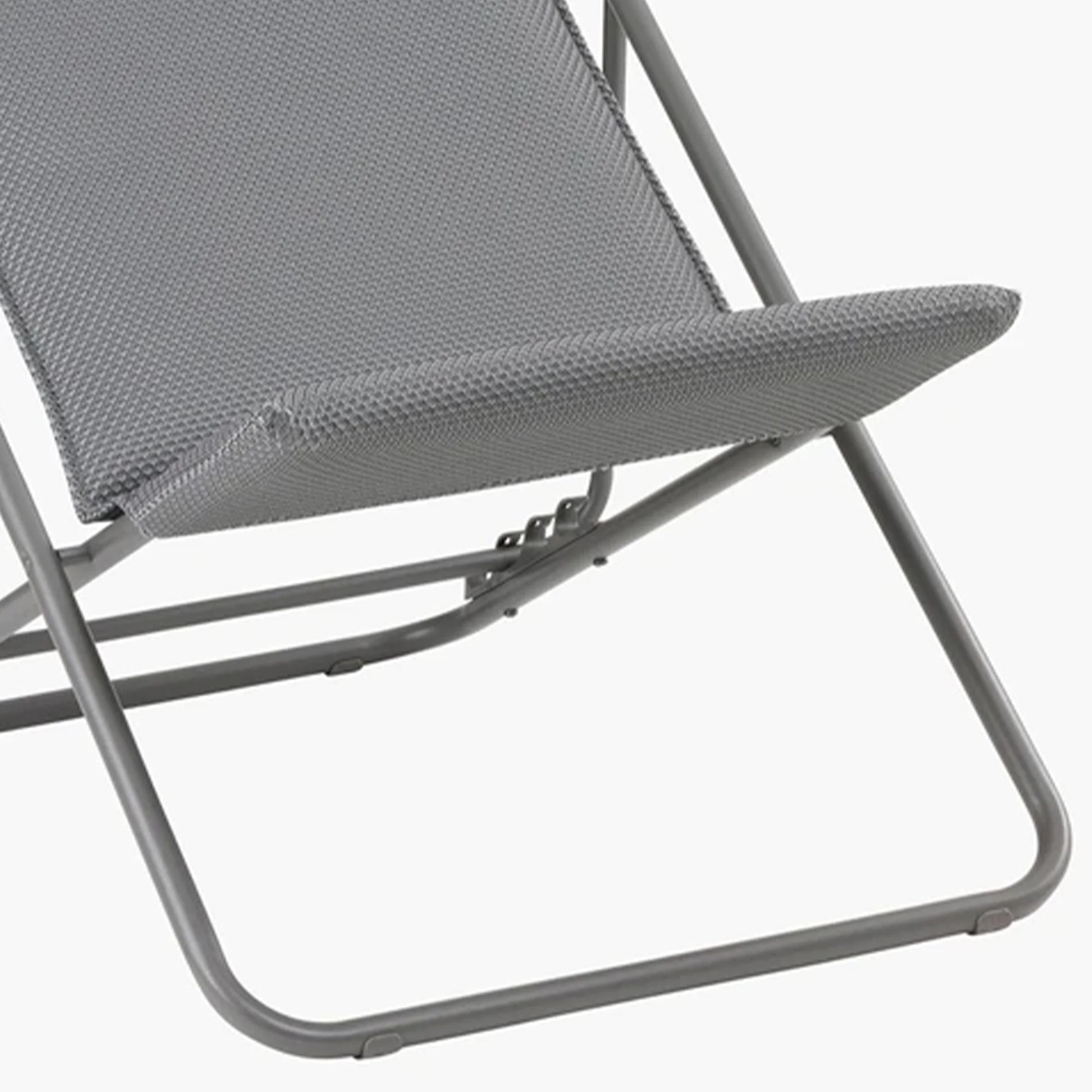 Lafuma Maxi Transat Plus Foam Padded Ultra Compact Foldable Sling Chair, Silver - Image 5