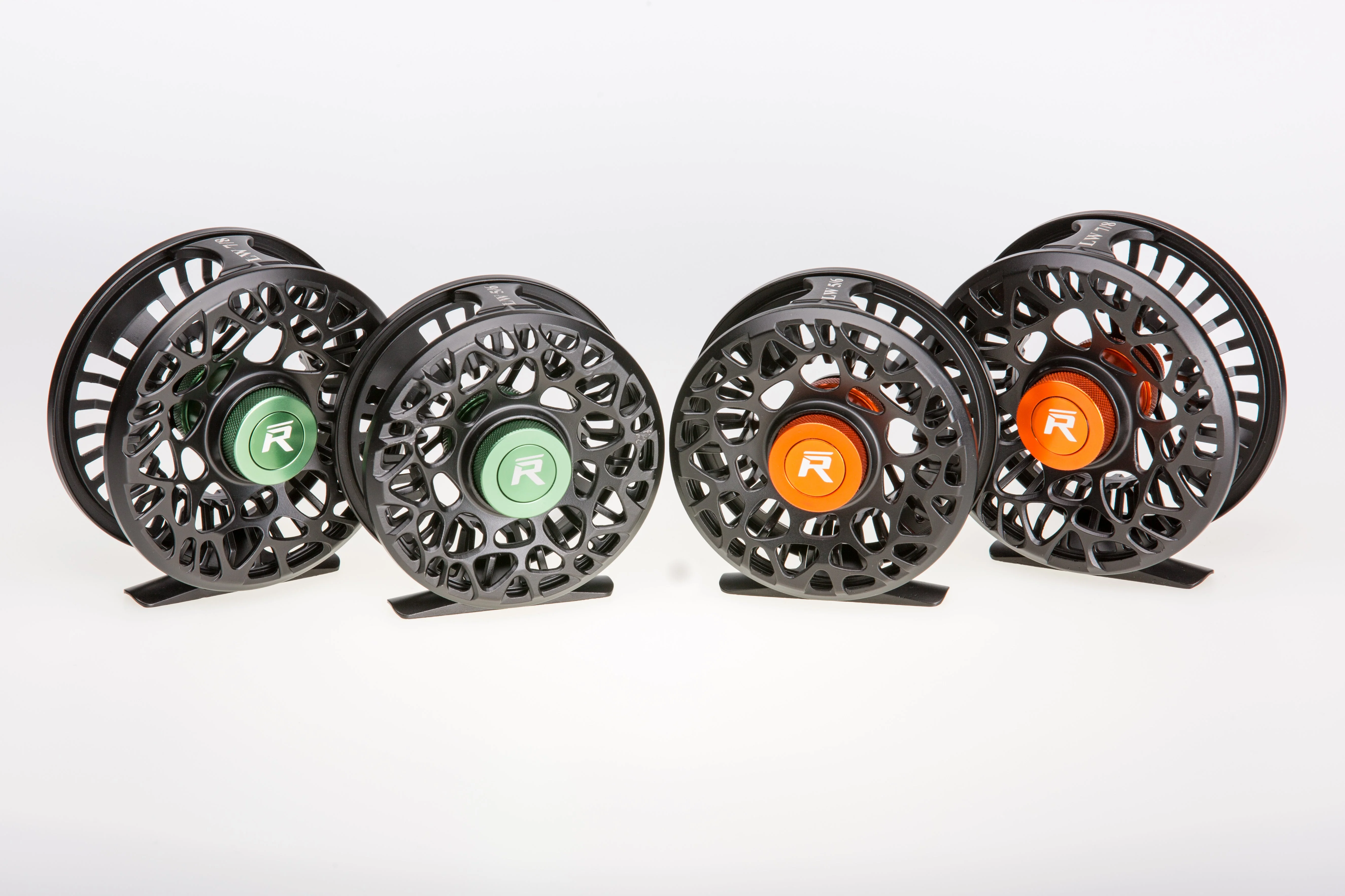 M FOUR NINETEEN Rod and Reel Combo - Image 4
