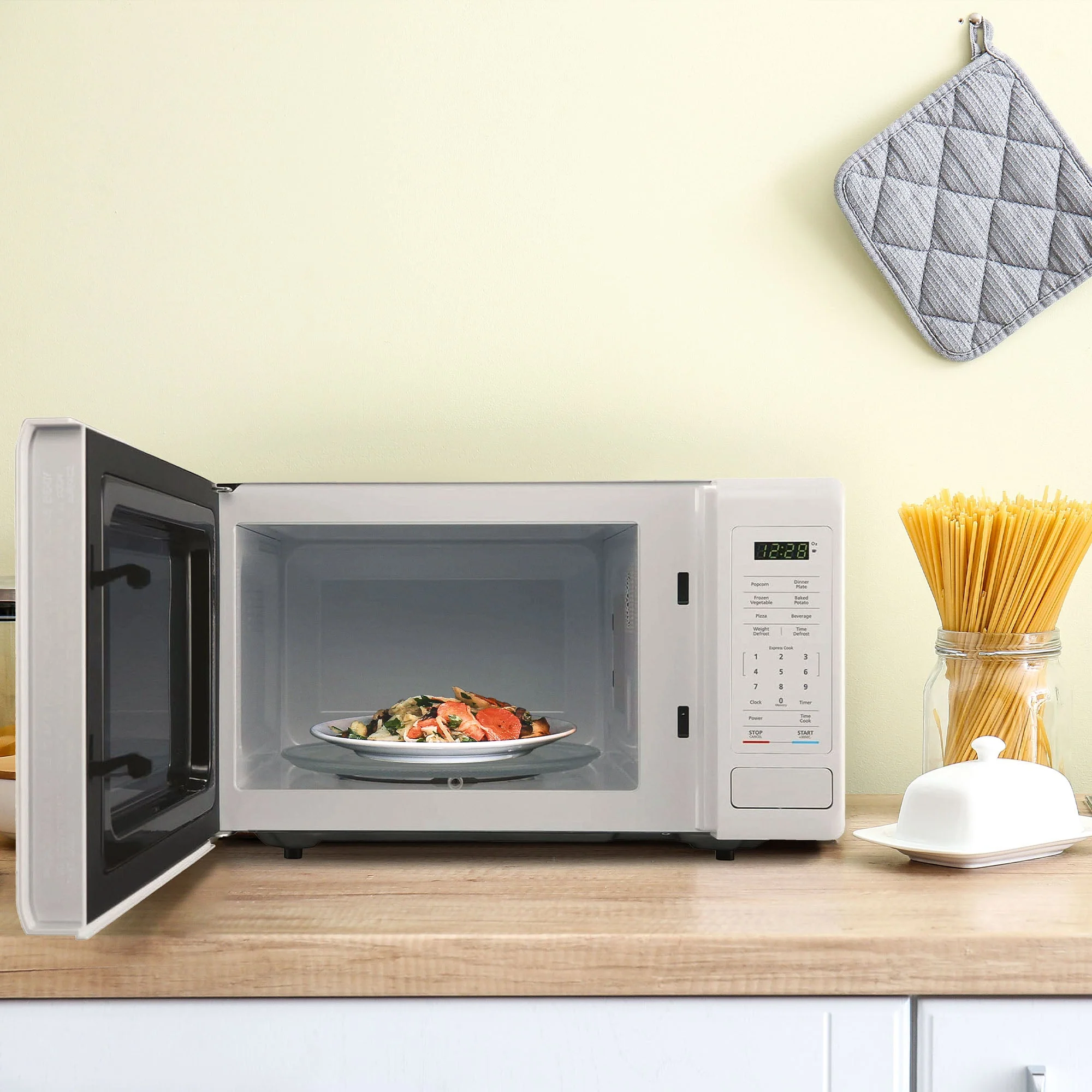 Magic Chef 0.9 Cubic Feet 900W Small Stainless Countertop Microwave Oven, White - Image 6