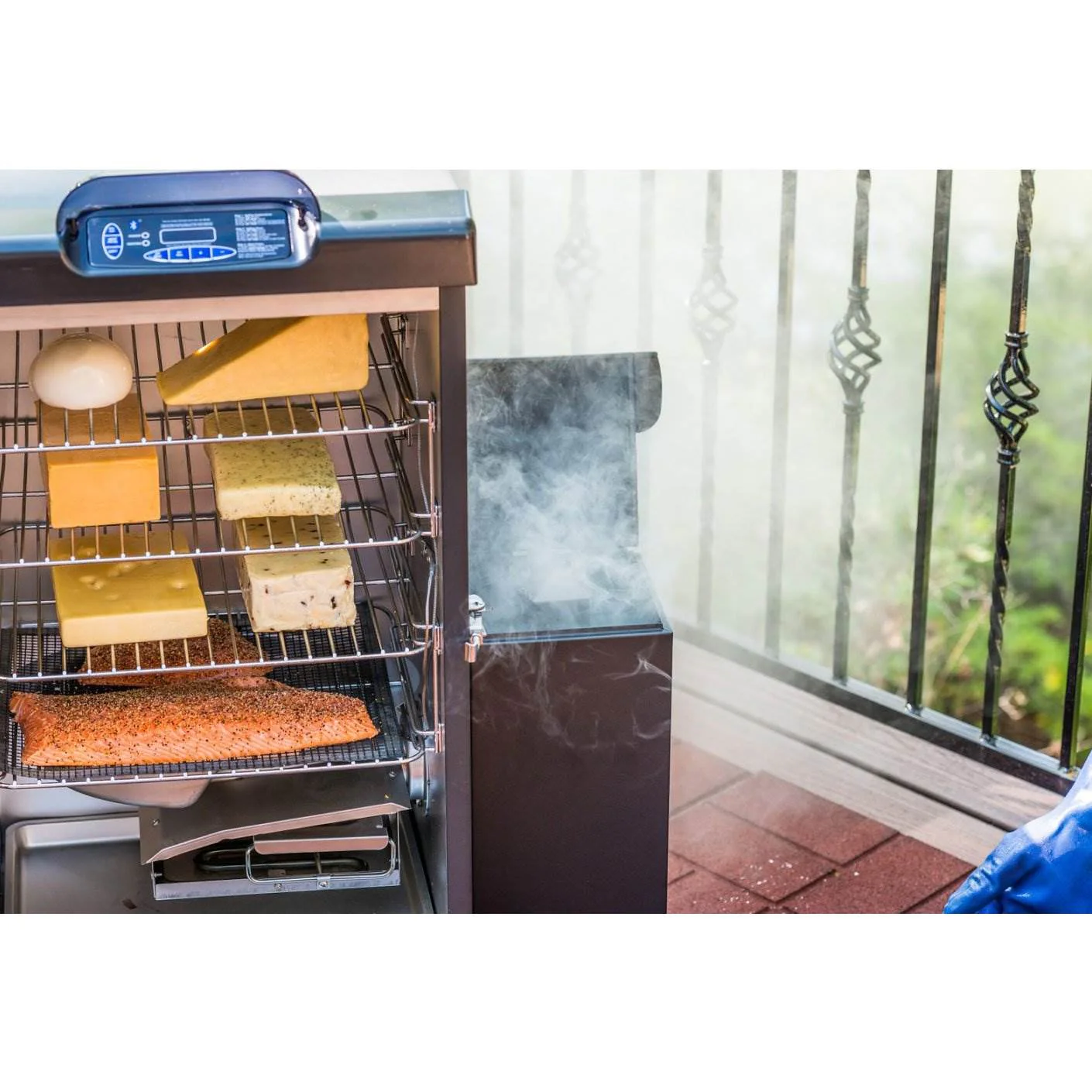Masterbuilt Outdoor Electric Wood Chip Pellet Burning BBQ Slow Smoker Attachment - Image 4