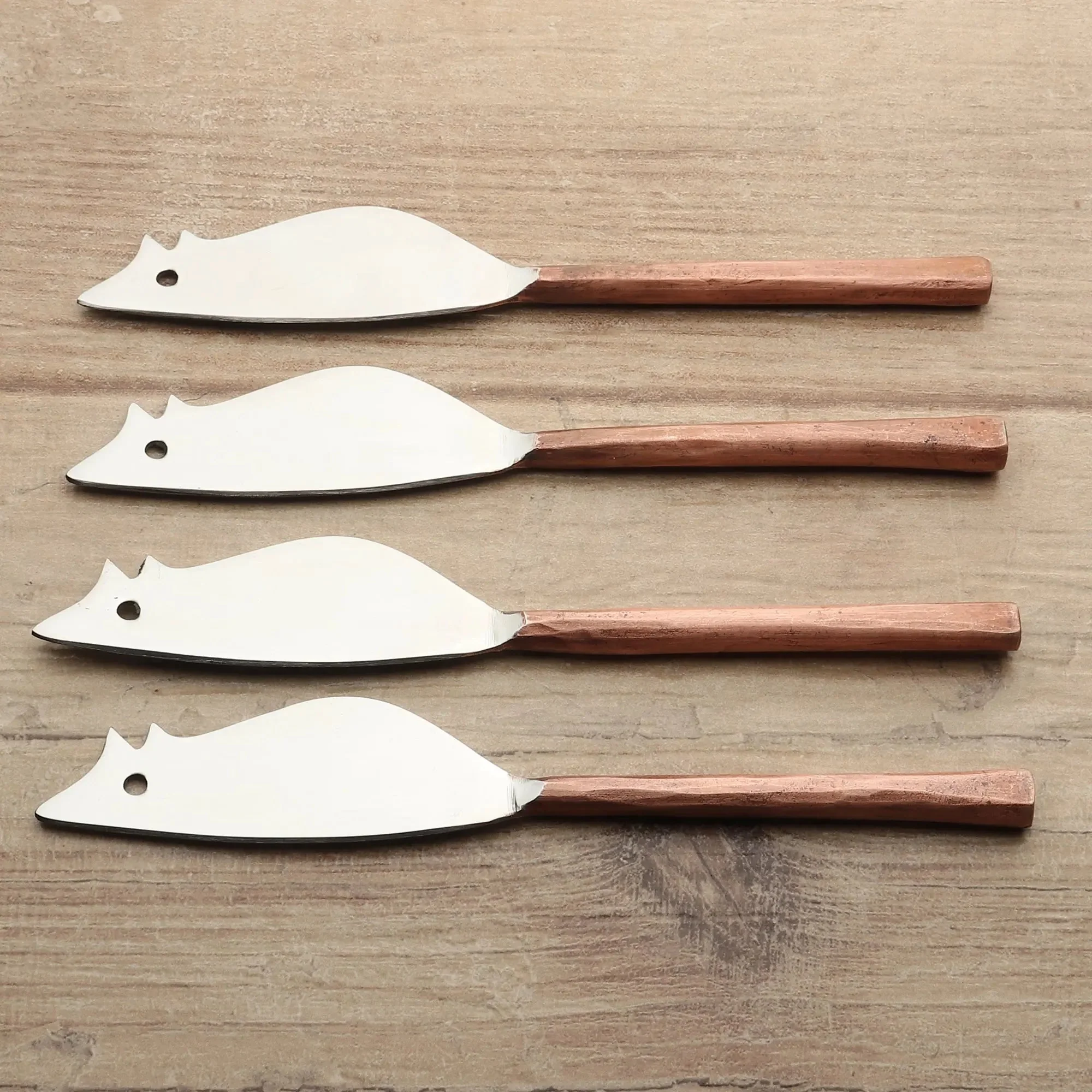 MEDICKI RATONCITO CHEESE SPREADER/KNIFE 4 PC. SET - Image 2