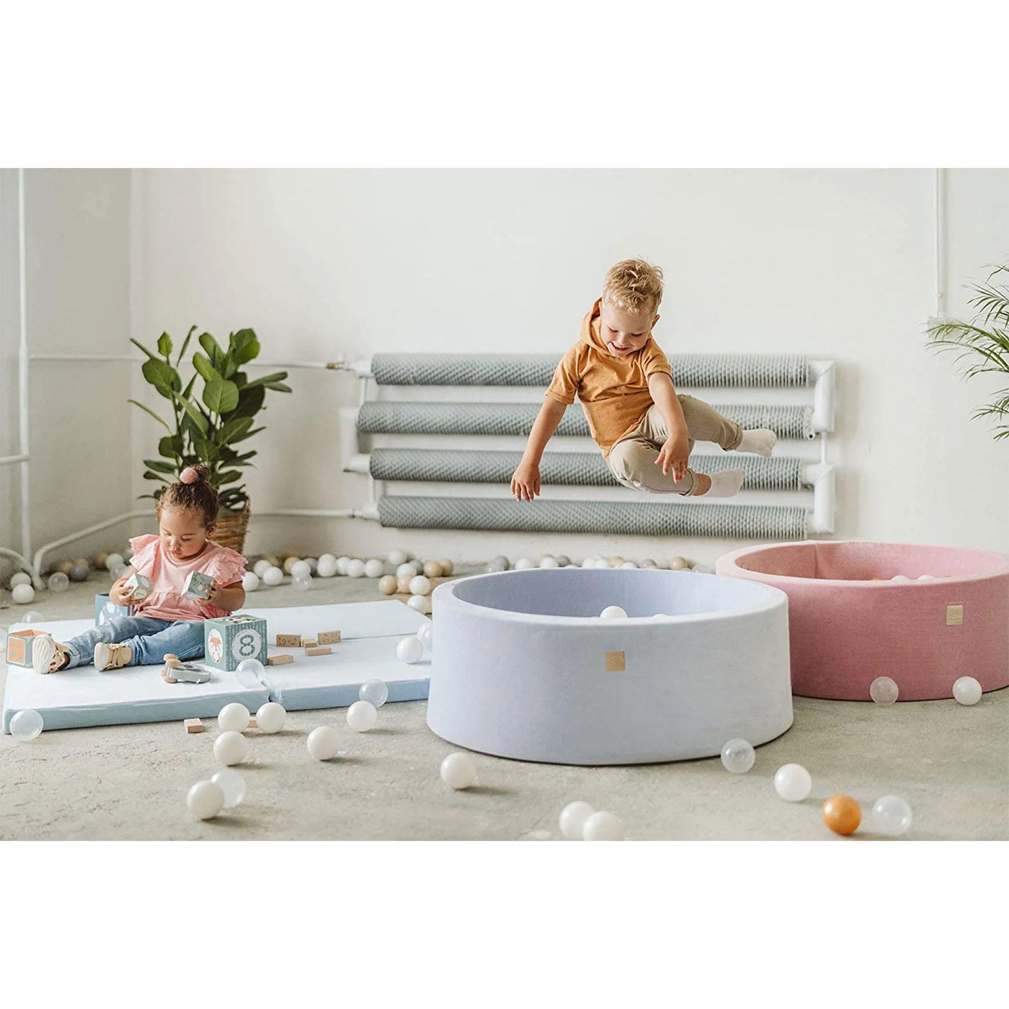 MeowBaby Large Round 35 x 11.5 Inch Baby Foam Ball Pit with 200 2.75 Inch Balls - Image 4