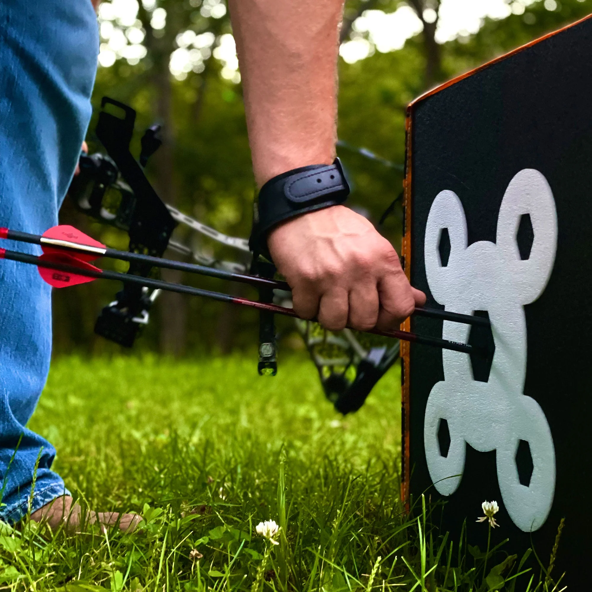 Morrell Yellow Jacket 380 FPS Crossbow Cube Targets with Carry Handle, 3 Pack - Image 8