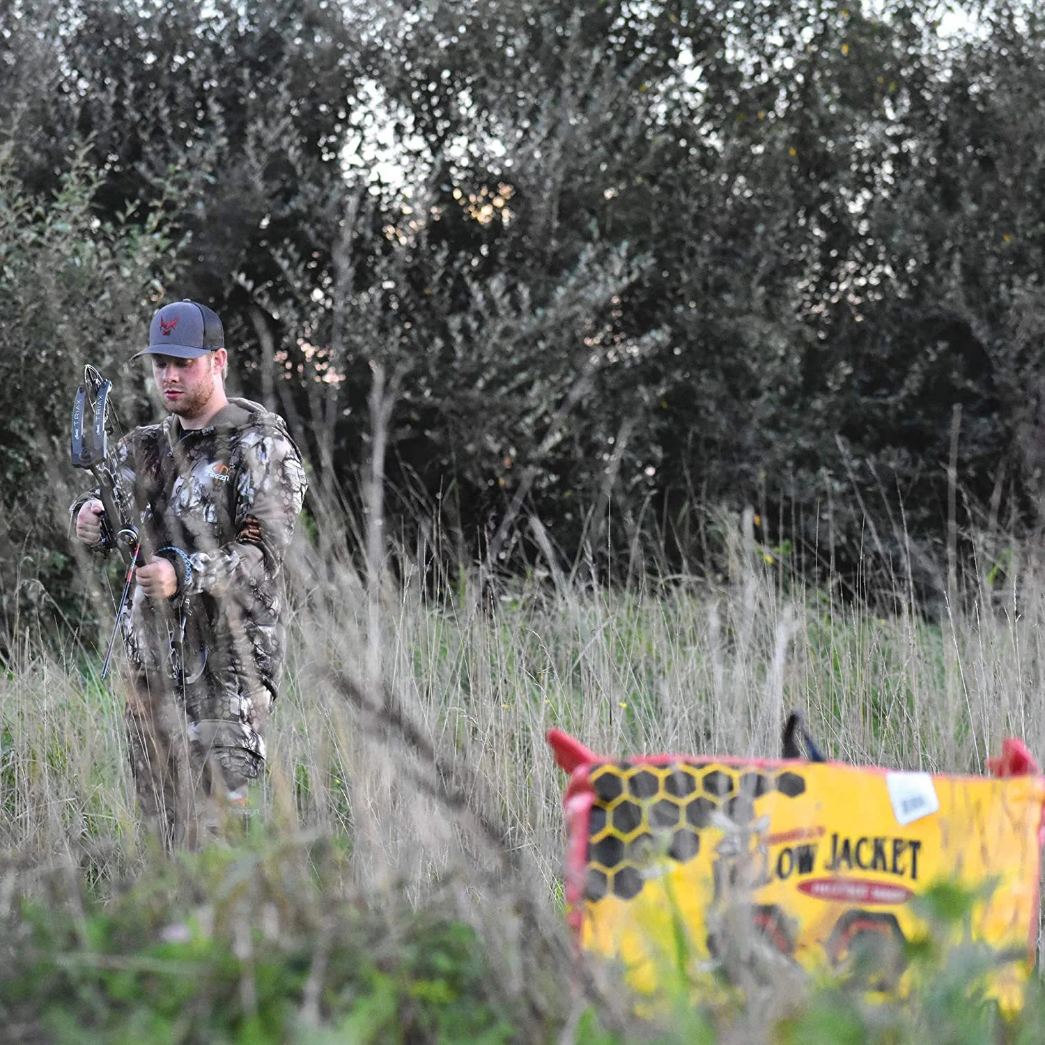 Morrell Yellow Jacket Supreme Target with HME Products Target Stand & Bow Holder - Image 9