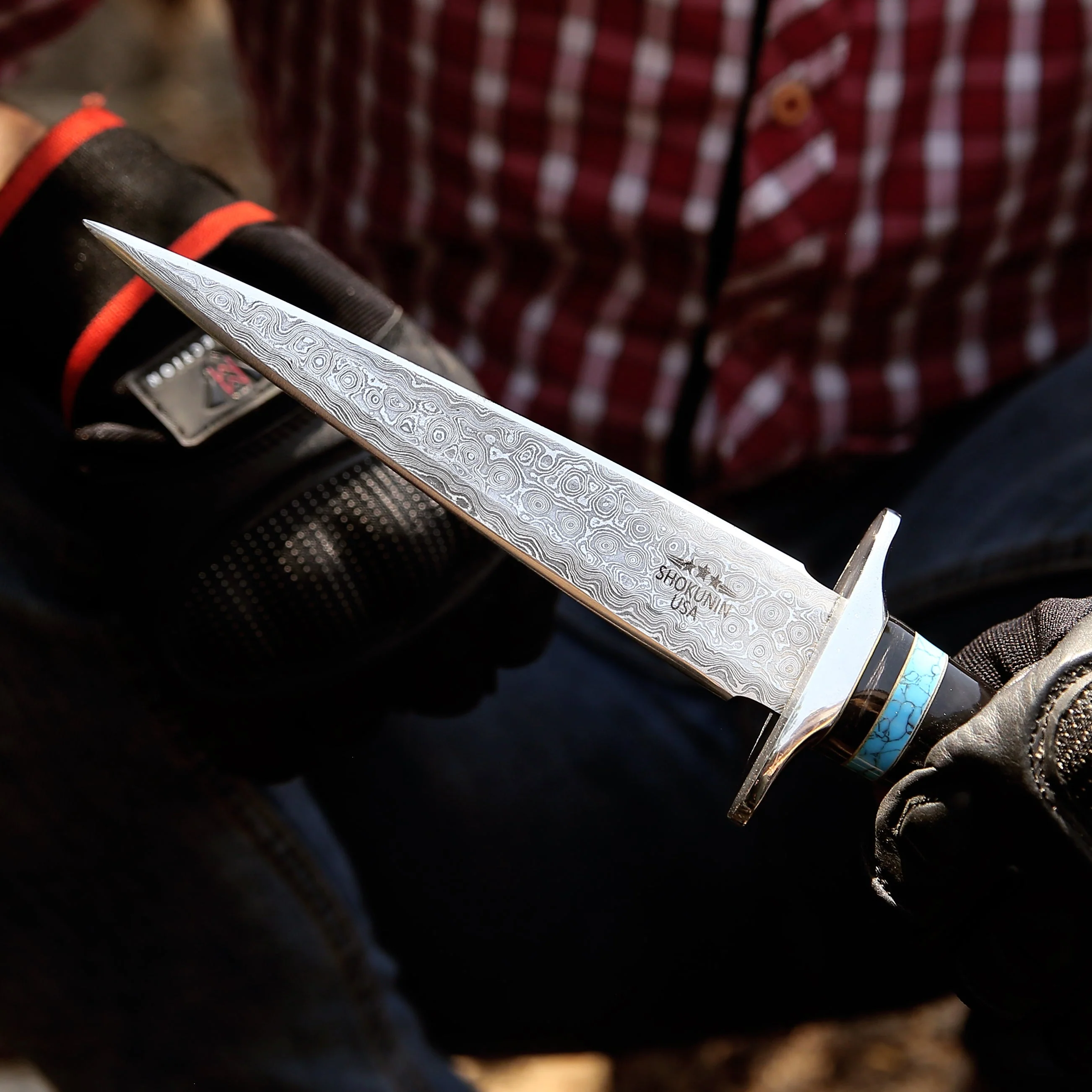Oasis Damascus Hunting Knife with Turquoise & Bull Horn Handle - Image 5