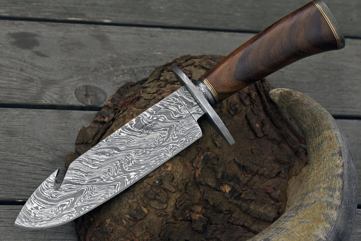 Oblivion Damascus Bowie Knife with Exotic Rosewood Handle - Image 2