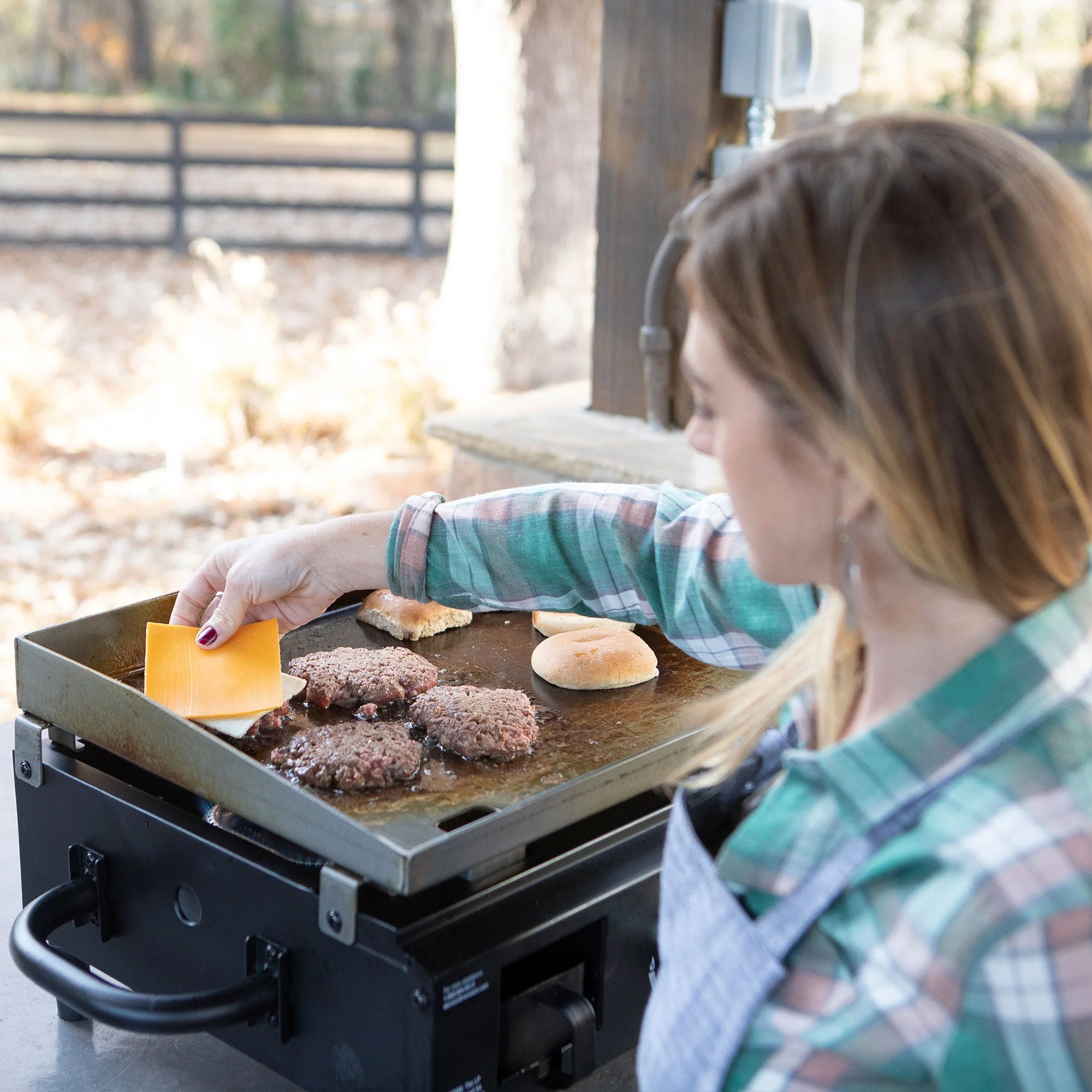 Razor Griddle GGT2160M 19 Inch Portable 1 Burner LP Propane Gas Grill, Steel - Image 4