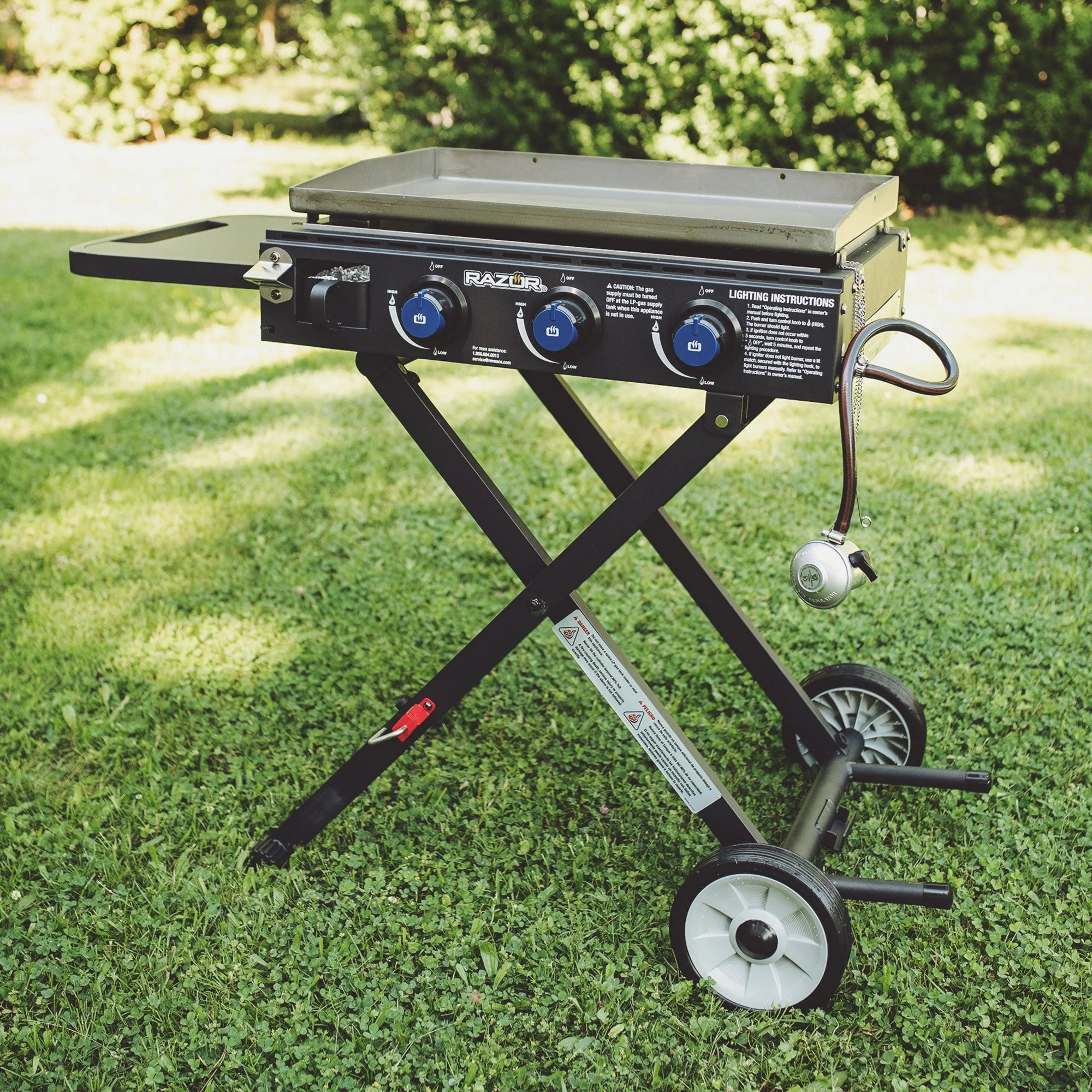 Razor Griddle Portable 3 Burner 30K BTU Gas Grill & Griddle Cart with Side Shelf - Image 4