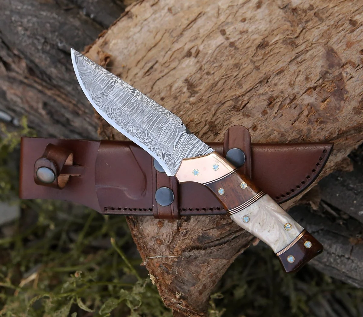 Reaper Damascus Hunting Knife with Mother of Pearl, Exotic Rose Wood and Copper Handle - Image 5