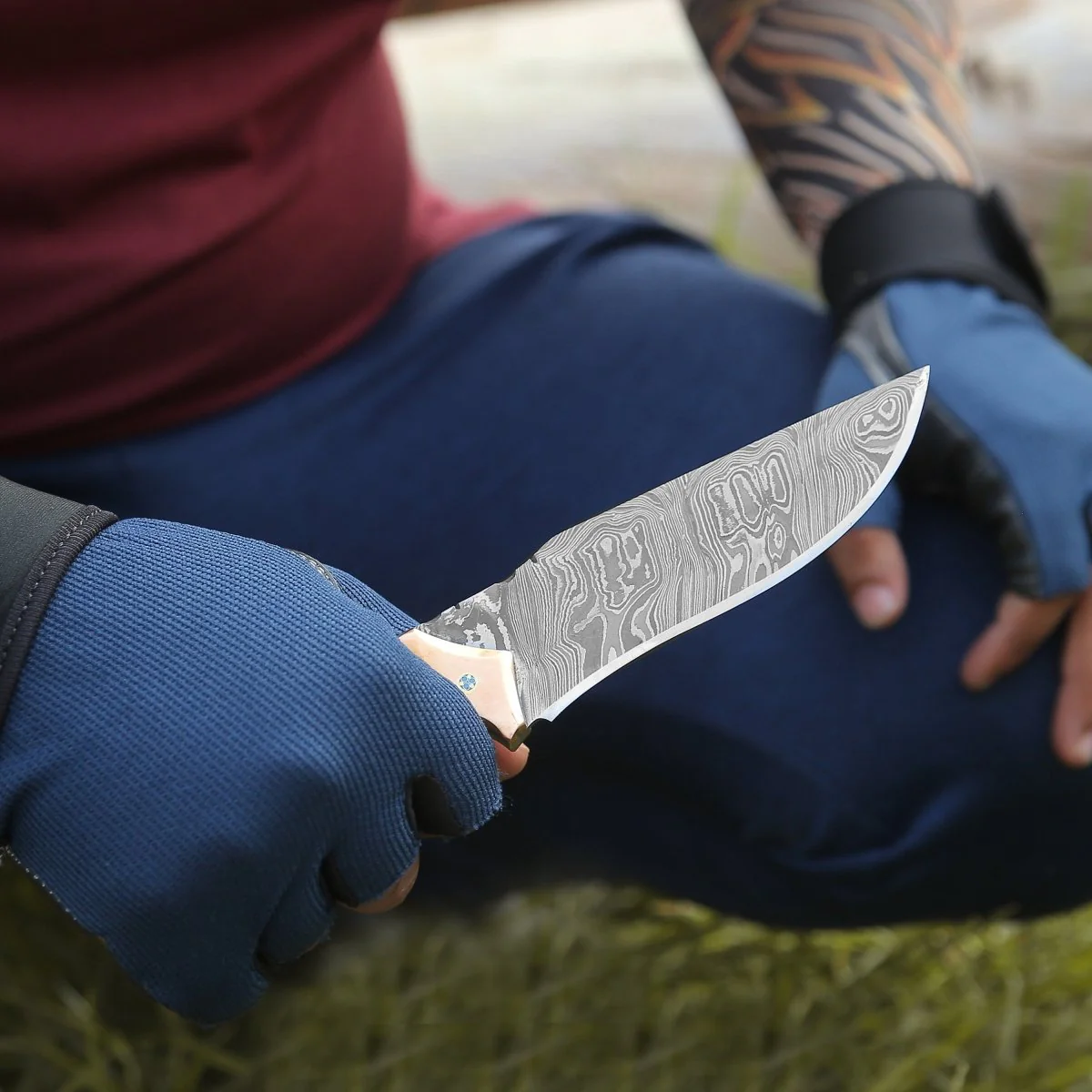 Reaper Damascus Hunting Knife with Mother of Pearl, Exotic Rose Wood and Copper Handle - Image 7