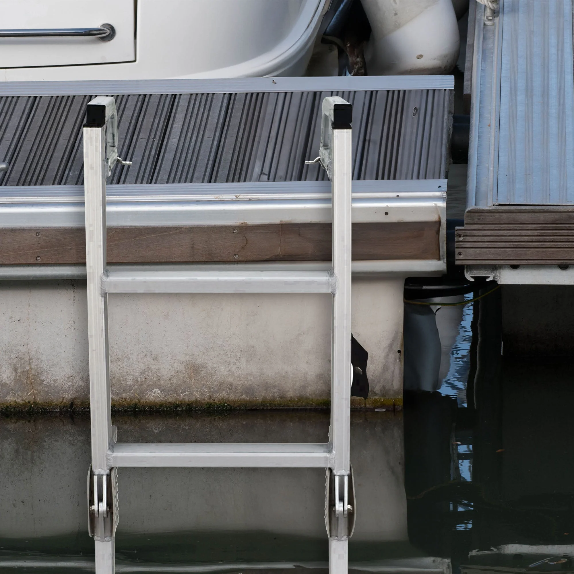 RecPro Compact Space Saving Aluminum Quick Release 4-Step Pontoon Boat Ladder - Image 5