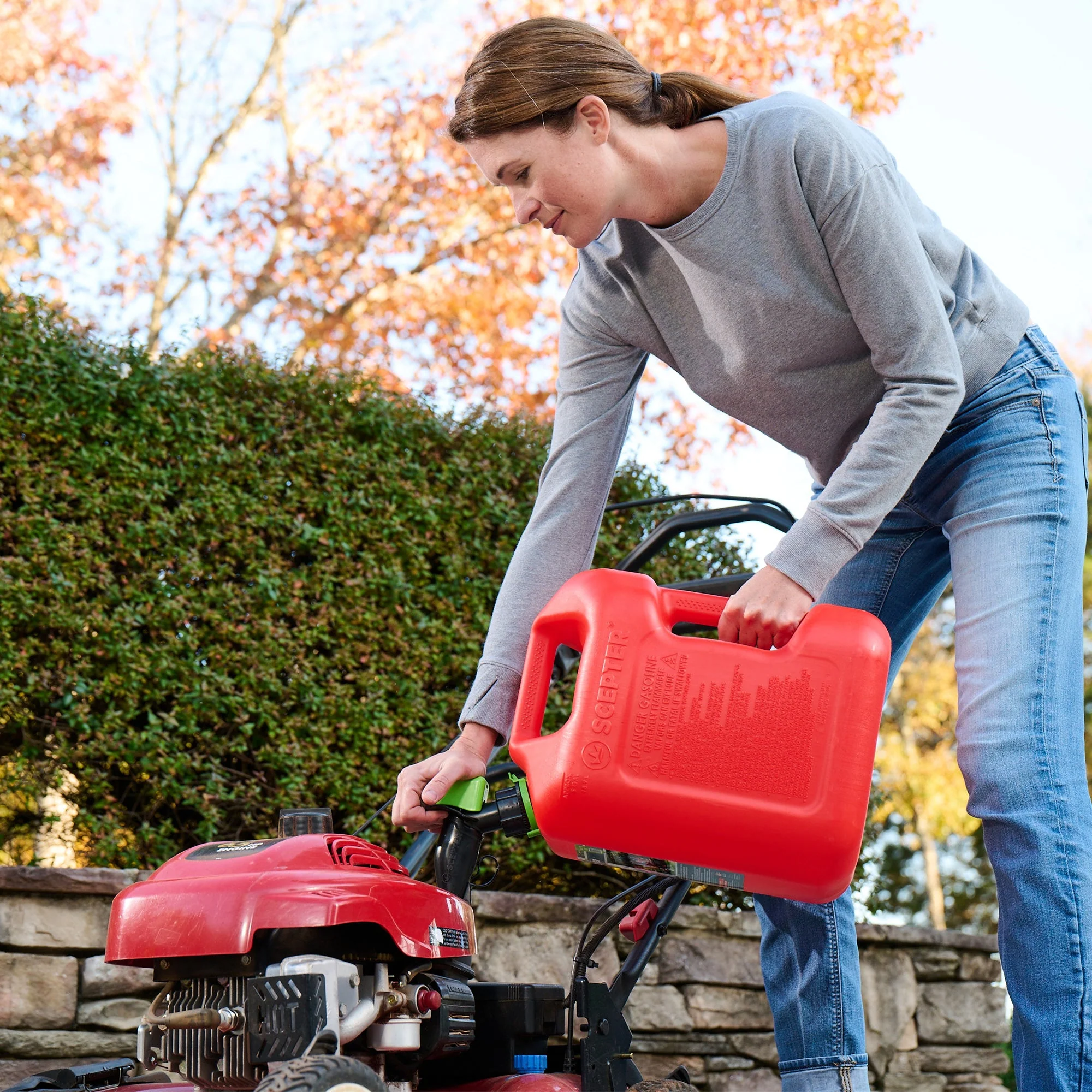 Scepter SmartControl Dual Handle Gasoline Can Jug with Funnel, 5 Gal/18.9L, Red - Image 7