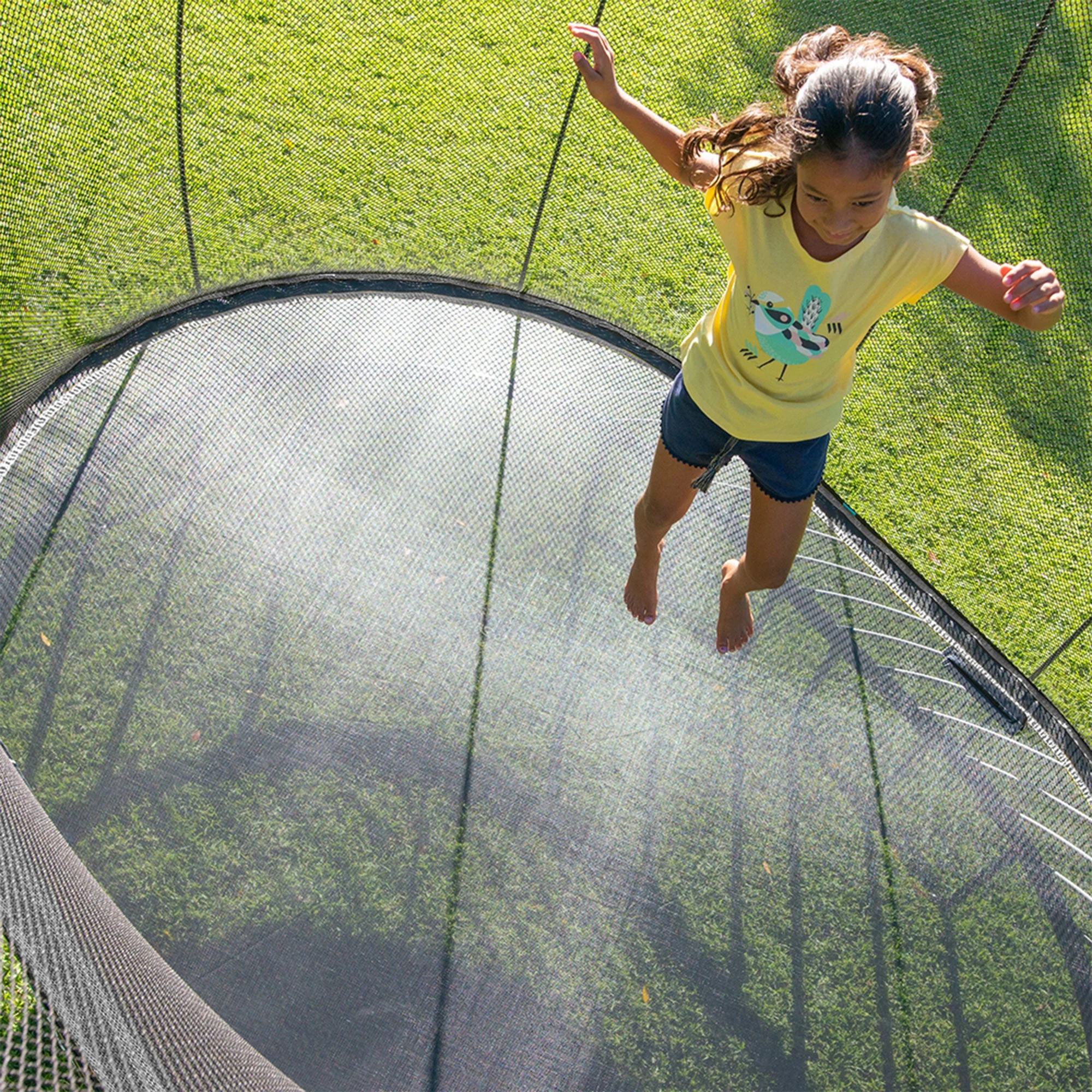 Springfree Trampoline Kids Outdoor Medium Oval 8 x 11' Trampoline with Enclosure - Image 5
