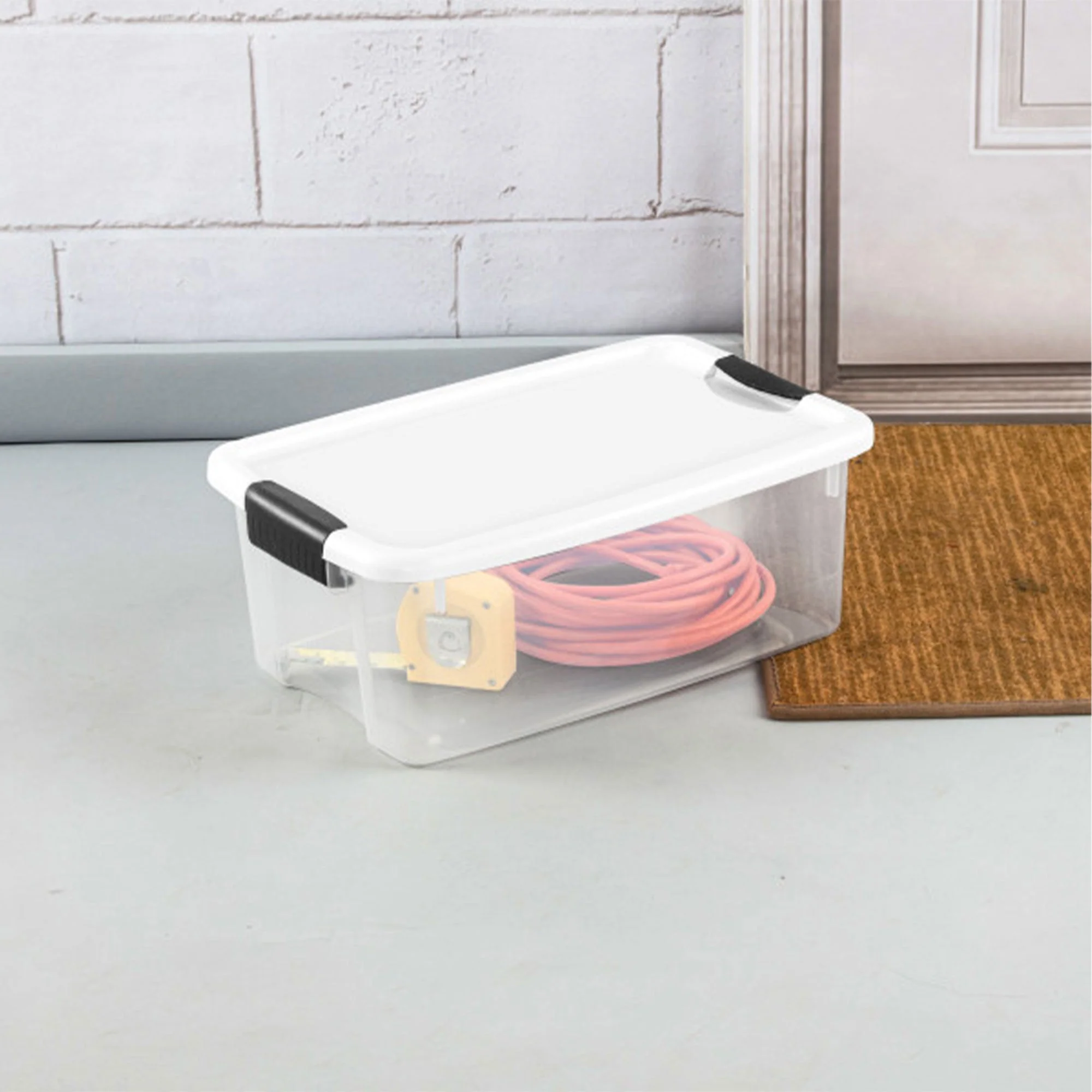 Sterilite 4 Sets of 70 Quart Latch Lid Tote & 6 Sets of 18 Quart Latch Lid Tote - Image 8