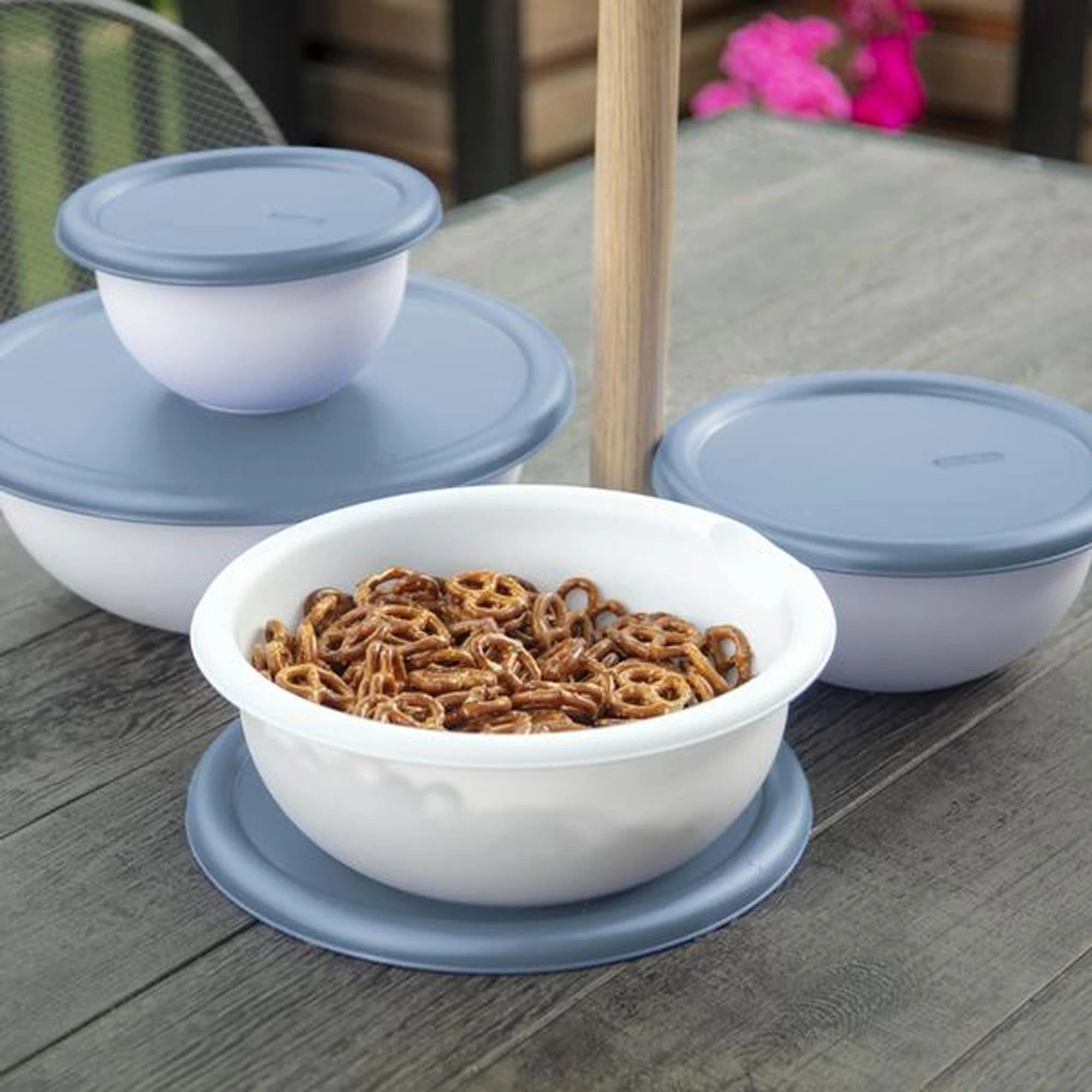 Sterilite Nesting Mixing Covered Bowl Set with Lids, Washed Blue (Set of 18) - Image 5