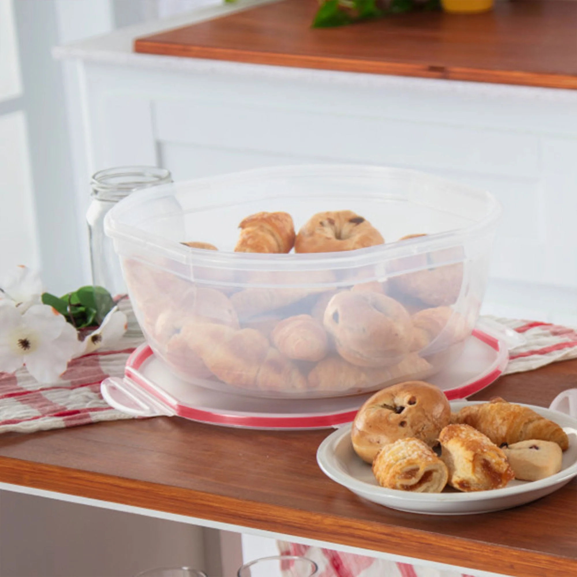 Sterilite Ultra Seal 8.10 Quart Plastic Food Storage Bowl Container, 4 Pack - Image 3