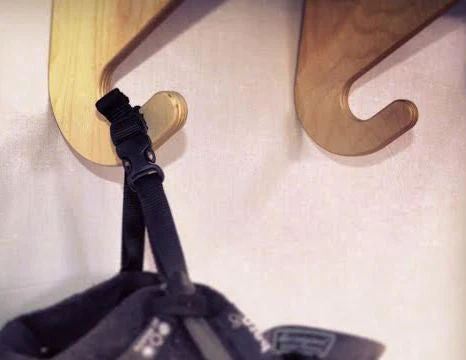 THE LIFTY snowboard wall rack - Image 5
