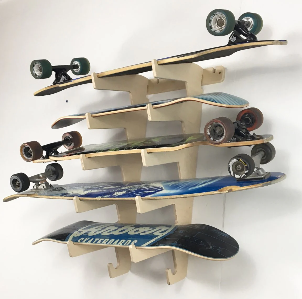 THE SHOWCASE skateboard wall rack - Image 2