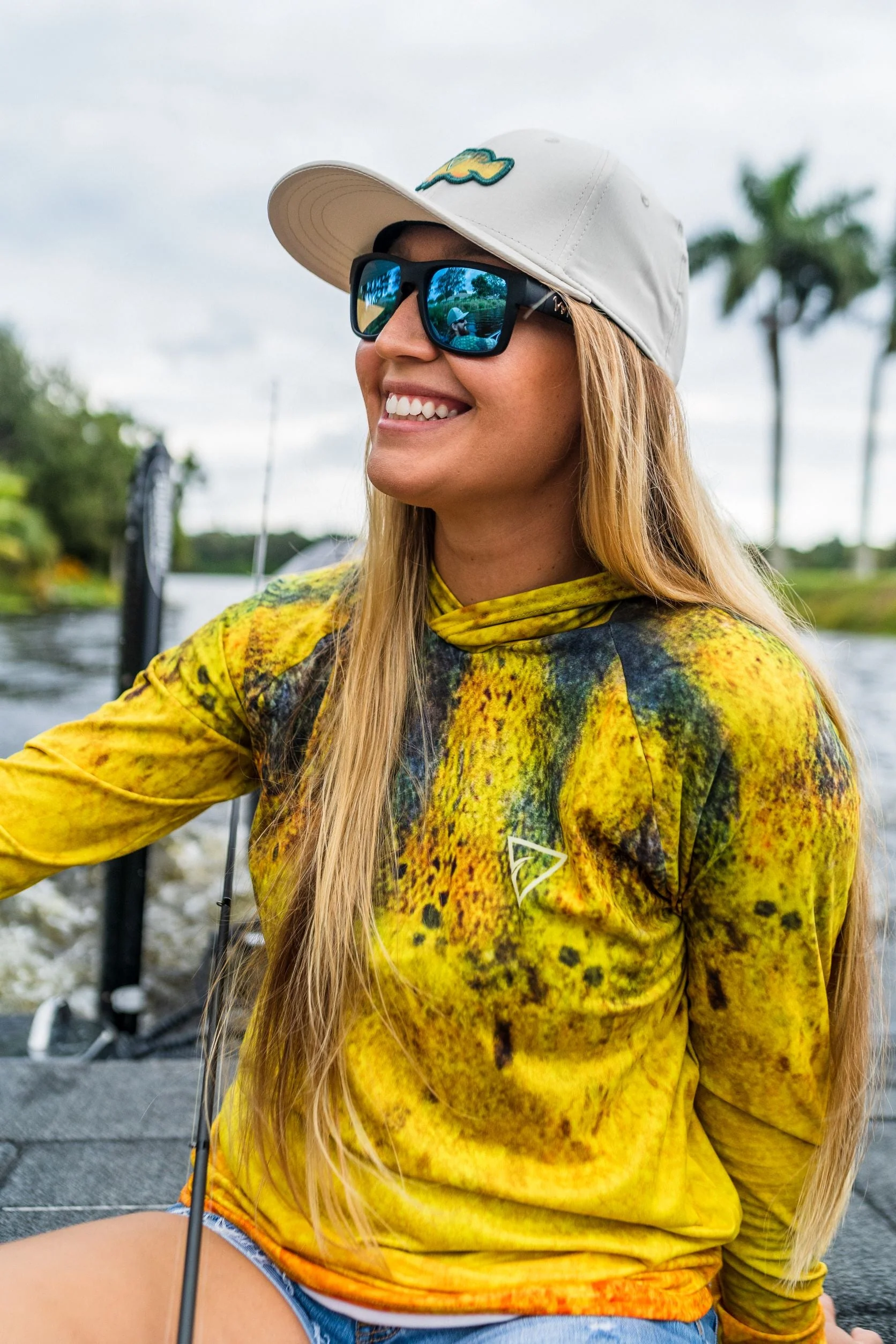WOMEN'S SPORT TEC | PEACOCK BASS | HOODED - Image 3